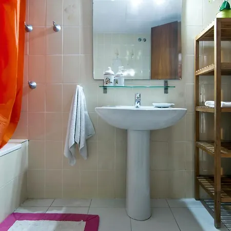 Apartamento Con Oficina Y Vistas Al Mar *
